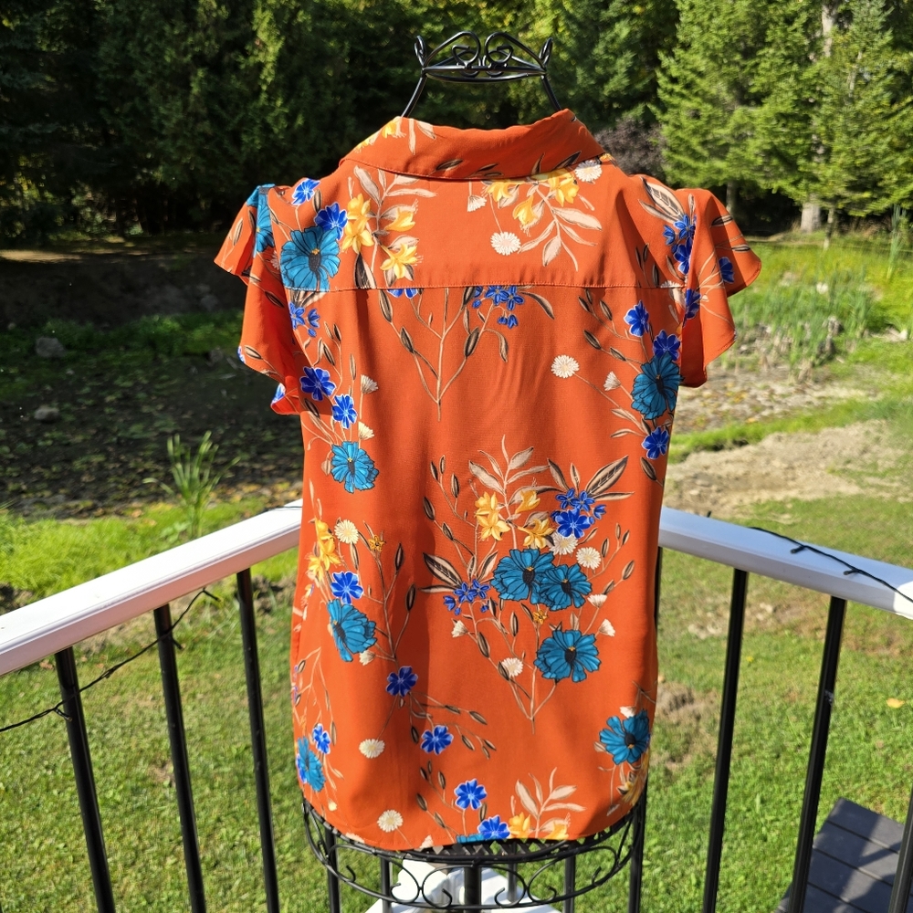 Calvin Klein Floral, Ruffle front blouse, size L, EUC - Picture 3 of 10